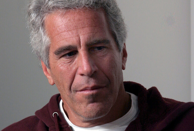 Vítimas de Epstein processam governo dos EUA por violação de privacidade