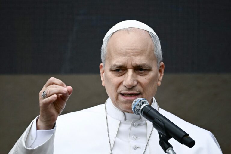 Vaticano refuta rumores de repreensão do Pentágono após críticas de Papa Leão