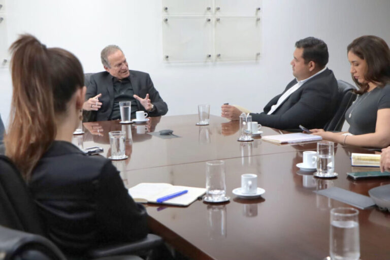 Prefeito de Suzano alinha estratégias com Governo Estadual em prol da economia local