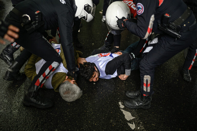 Confrontos na Turquia: quase 400 detidos e gás lacrimogêneo em protesto do Dia do Trabalho