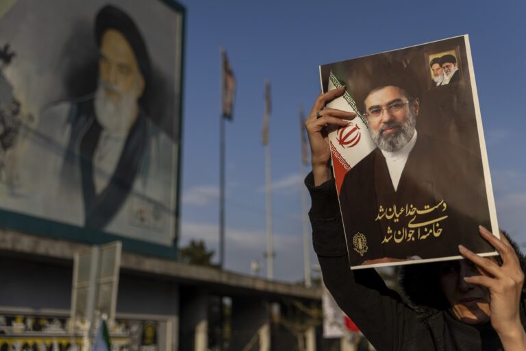 Irã descarta como irrealista proposta de reunião entre Mojtaba Khamenei e Trump feita pelos EUA