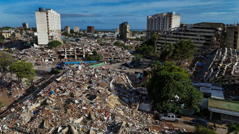 Um mês após os terremotos: a devastadora realidade da Venezuela em números