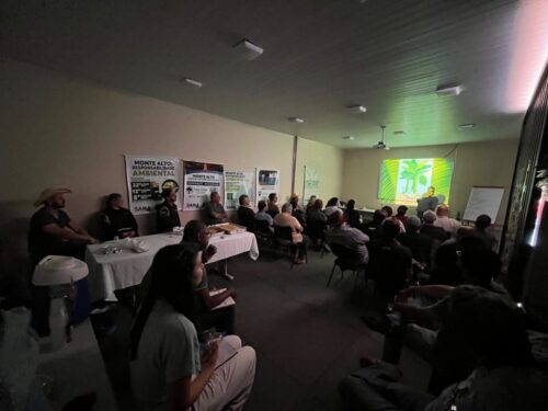Encontro de Agricultores Foca em Técnicas para o Cultivo de Bananas