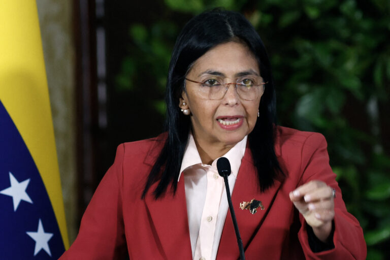 Venezuela negocia levar US$ 4 bilhões em reservas de ouro para os EUA, diz jornal